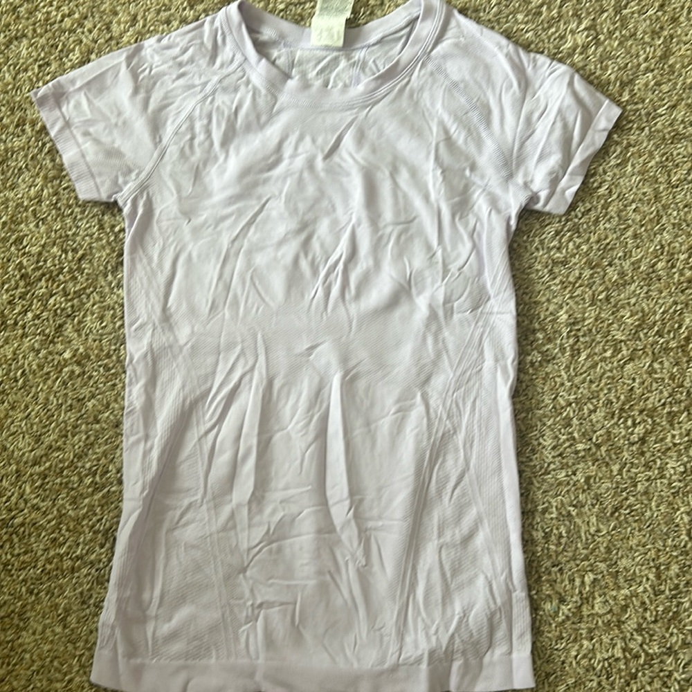 Athleta Short Sleeved Momentum top